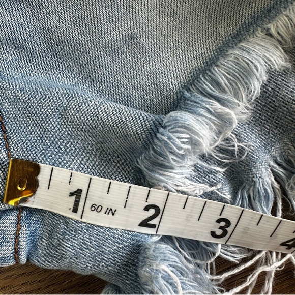 Blank NYC Womens Wedge Shorts 27 Distressed‎ Denim Cutoff Shorts 2” Inseam Blue - Picture 7 of 7